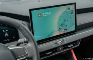 nx450h_fsport_interieur_007