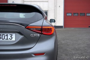Infiniti_Q30 _S_07 