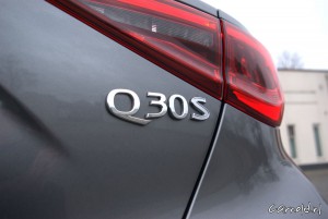 Infiniti_Q30 _S_11 