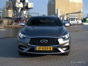 Infiniti Q30 1.5d 9