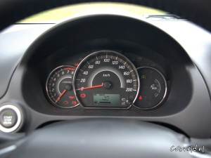 Mitsubishi_SpaceStar_2016_09