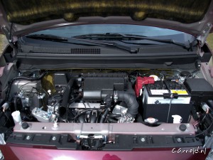 Mitsubishi_SpaceStar_2016_10